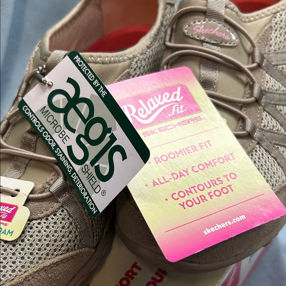 Skechers Beige Relaxed Fit Sneakers with Memory Foam Sz 8-1/2 - Picture 3 of 5